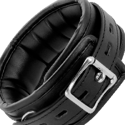 DARKNESS - WEICHE LEDER-HALSKETTE MIT KETTE – Produktansicht 4