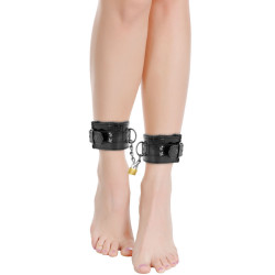DARKNESS - VERSTELLBARE HANDSCHELLEN AUS SCHWARZEM LEDER MIT VORHNGESCHLOSS – Produktansicht 2