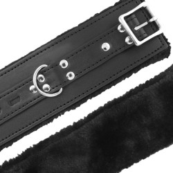 DARKNESS - SCHWARZ GEFÜTTERTE BDSM-HANDSCHELLEN – Produktansicht 3