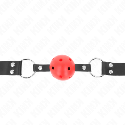 KINK - ATMUNGSAKTIVER BALL 4 CM KNEBEL MIT DOPPELNIET ROT 62,5 x 2,5 CM VERSTELLBAR 42-58 CM – Produktansicht 3