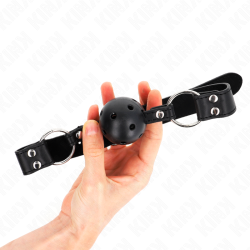KINK - ATMUNGSAKTIVER BALL 4 CM KNEBEL MIT DOPPELNIET MODELL 1 SCHWARZ 62,5 x 2,5 CM VERSTELLBAR 42-58 CM – Produktansicht 2