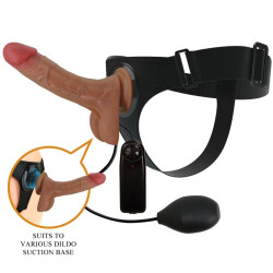 PRETTY LOVE - UNIVERSAL HARNESS SLIP MIT VIBRIERENDEM UND SQUIRTING-DILDO 15,5 CM MULATO – Produktansicht 2