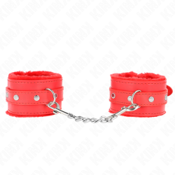 KINK - PREMIUM PELZGEFÜTTERTE HANDGELENKFESSELN ROT MIT ROTEM GÜRTEL VERSTELLBAR 17-29 CM X 6 CM – Produktansicht 2