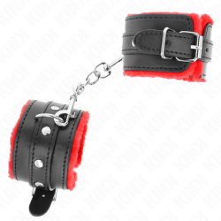 KINK - PREMIUM PELZGEFÜTTERTE HANDGELENKFESSELN ROT MIT SCHWARZEM GÜRTEL VERSTELLBAR 17-29 CM X 6 CM – Produktansicht 3