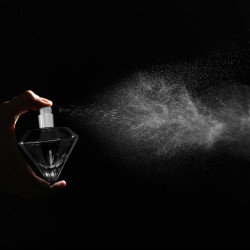 EYE OF LOVE - MATCHMAKER BLACK DIAMOND PHEROMON-PARFÜM ZIEHT SIE 30 ML – Produktansicht 4