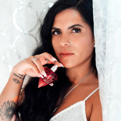 EYE OF LOVE - MATCHMAKER RED DIAMOND LGBTQ PARFÜM PHEROMONES FÜR SIE 30 ML – Produktansicht 4