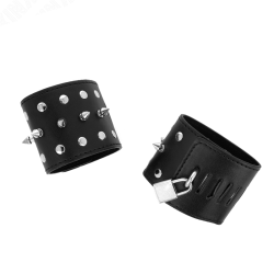 KINK - PUNK HANDGELENKFESSELN MIT SPIKES 25 X 6 CM – Produktansicht 2