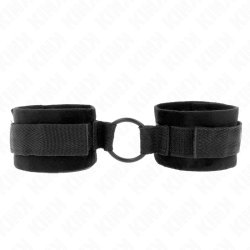 KINK - BEGINNER PELZ HANDMANSCHETTEN 25 CM MIT O-RING 4 CM SCHWARZ VERSTELLBAR 15-25 CM – Produktansicht 2