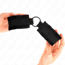 KINK - BEGINNER PELZ HANDMANSCHETTEN 25 CM MIT O-RING 4 CM SCHWARZ VERSTELLBAR 15-25 CM – Produktansicht 4