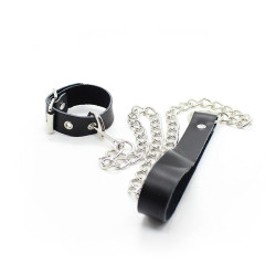 OHMAMA FETISH - PENIS-HALSKETTE UND LEDERARMBAND MIT METALLKETTE – Produktansicht 2