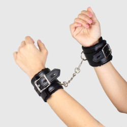 SECRETPLAY - SCHWARZE BONDAGE-HANDSCHELLEN BDSM-KOLLEKTION – Produktansicht 6